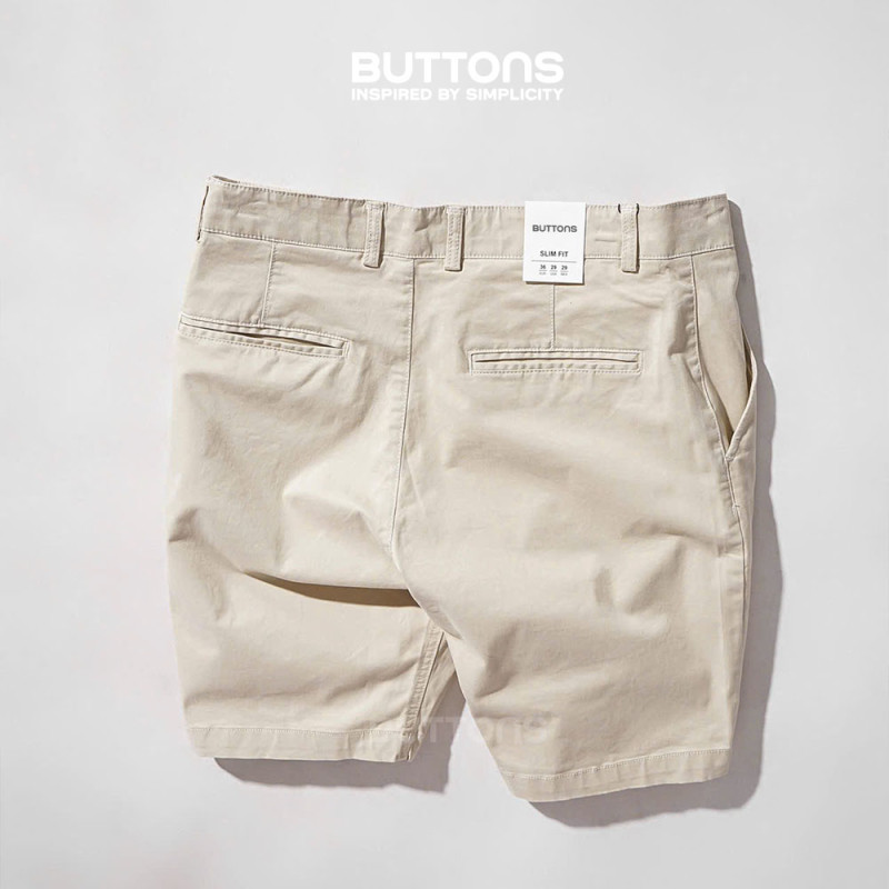 Quần Short Kaki BUTTONS Màu Kem Nhạt Form Dáng Regular Vải Kaki Mềm Mịn Mát