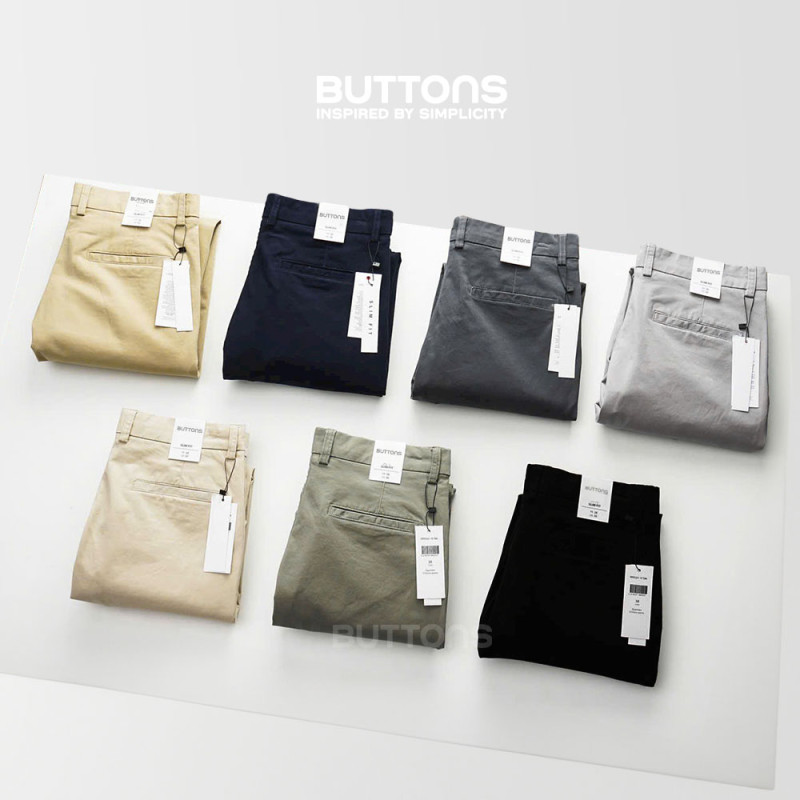 Quần Short Kaki BUTTONS Màu Kem Nhạt Form Dáng Regular Vải Kaki Mềm Mịn Mát