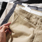 Quần Short Kaki BUTTONS Màu Kem Nhạt Form Dáng Regular Vải Kaki Mềm Mịn Mát